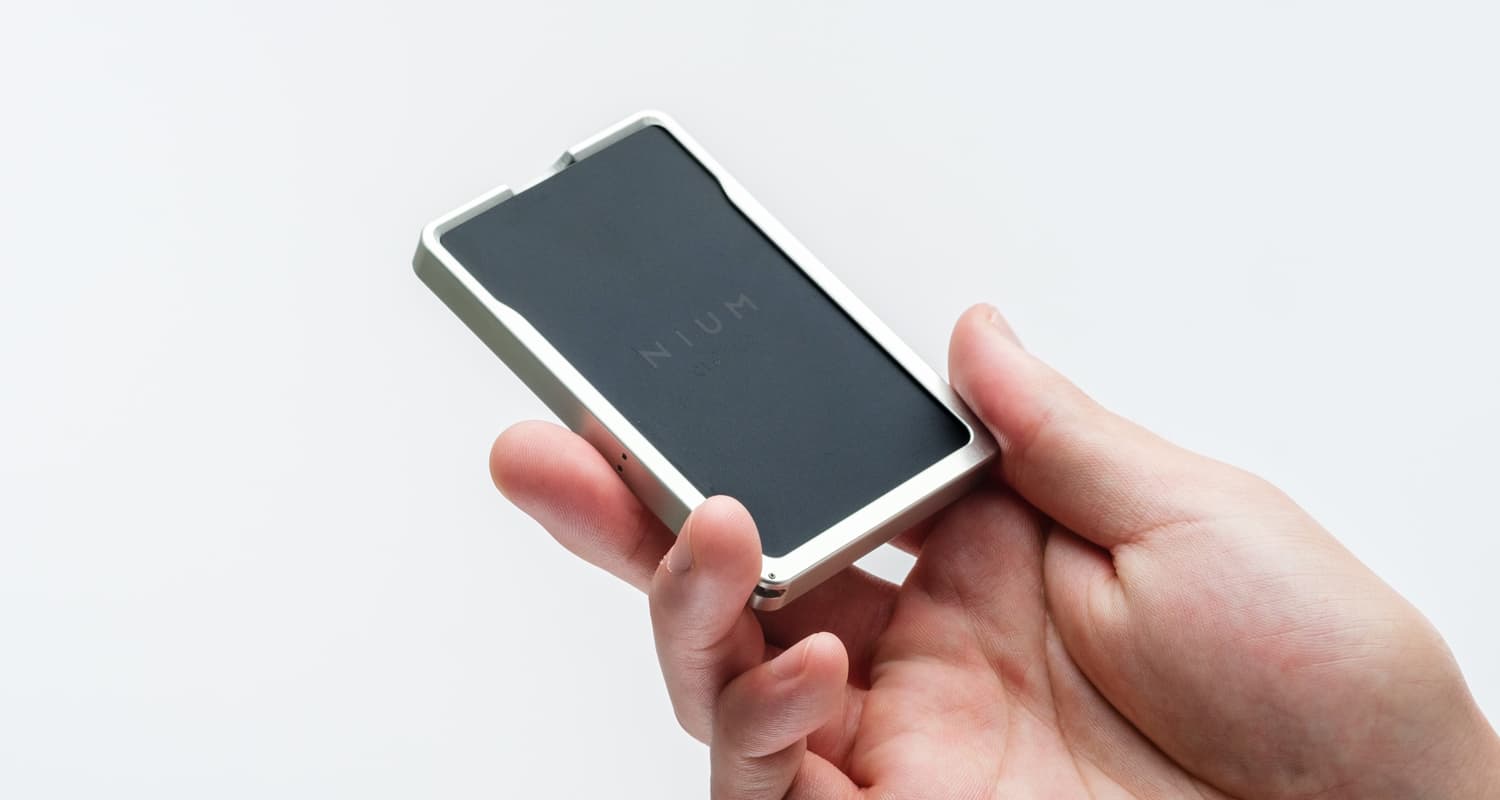 NIUM CLASSIC 次世代 カードケース カードホルダー IDケース